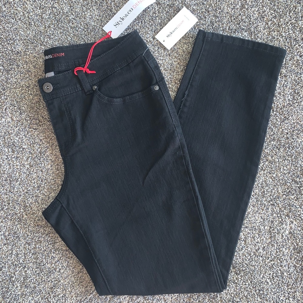 Style&co. Curvy Slim Leg Mid Rise Black Jeans